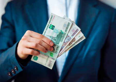 Стало известно, как выросли зарплаты россиян за год
