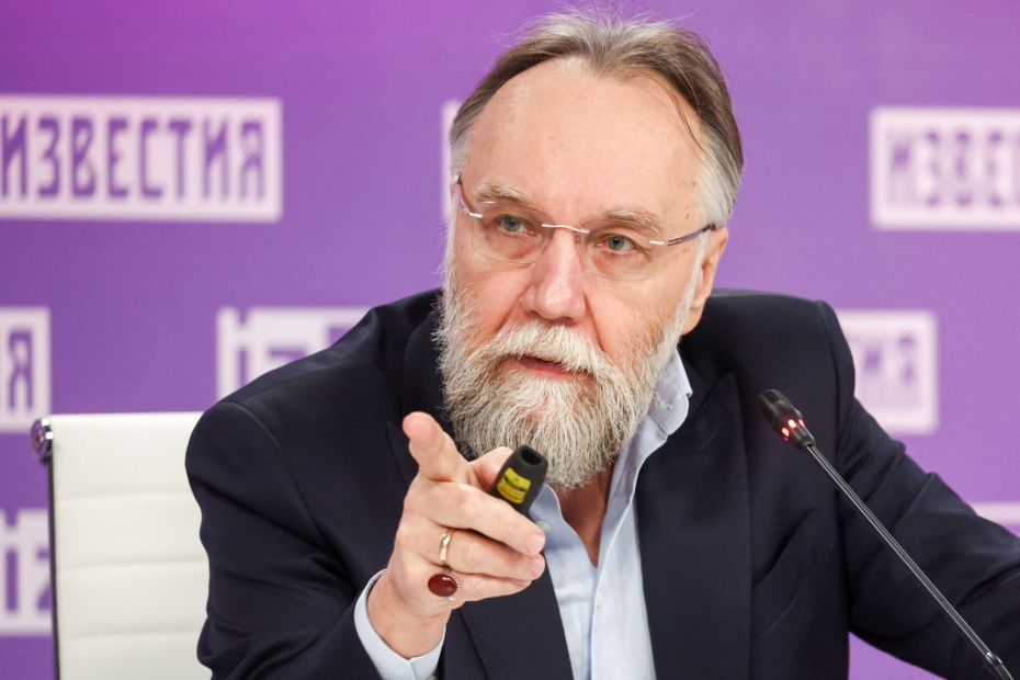 Писатель, политолог Александр Дугин