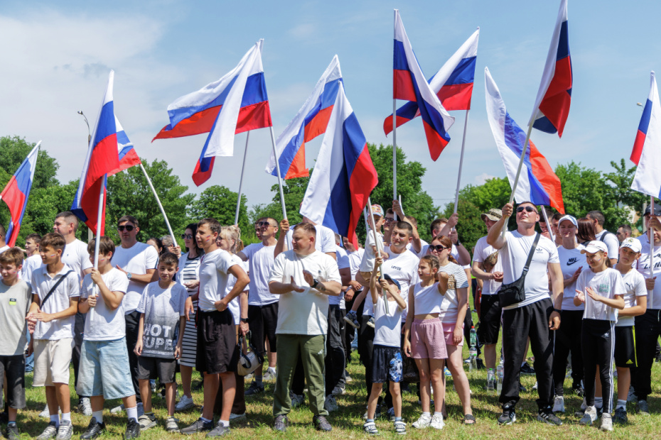 Празднование Дня России в центре Тирасполя