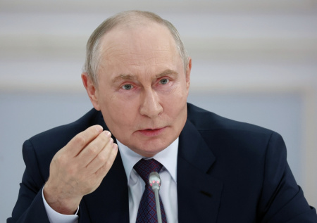 Путин рассказал о программе укрепления опорных пунктов России