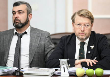 Генпрокуратура выступила за снятие «Яблока» с выборов в Госдуму