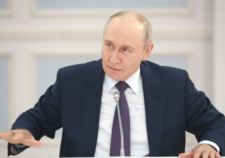 Путин высоко оценил подвиги участников СВО