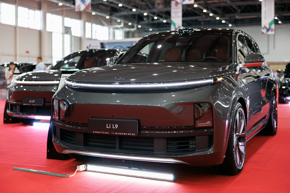 Автомобиль Lixiang L9