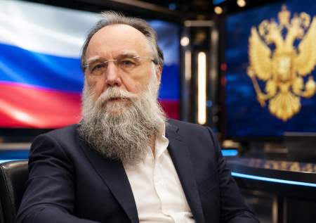 «Украину надо просто упразднить». Дугин — о трех сценариях будущего России
