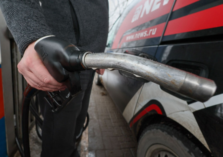 Ограничения на продажу бензина введут в российском регионе