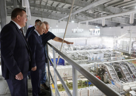 Путин увез с собой понравившуюся закуску с сахалинского острова