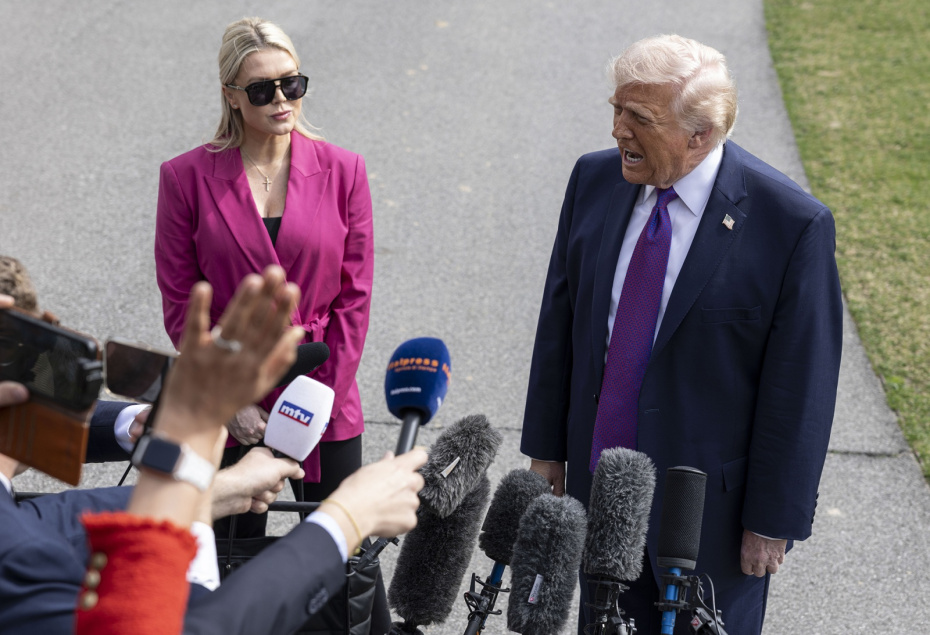 Кэролайн Ливитт и Дональд Трамп