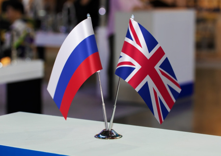 «Завопили неспроста»: политолог о планах Британии возобновить контакты с РФ