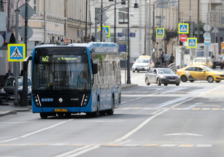 Автоэксперт оценил планы по запуску беспилотных автобусов