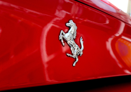 Ferrari утерла нос критикам после провального дебюта спорткара Luce