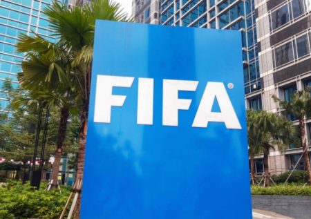 ФИФА уволила выступившего против Инфантино сотрудника
