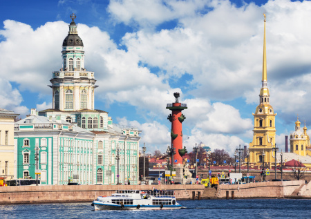 Гостиницы Петербурга подняли цены на дни концертов Уэста