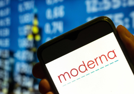 Акции Moderna взлетели из-за вакцины против рака