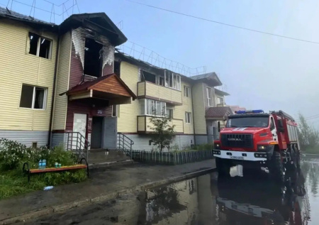 Пенсионерка погибла после страшного пожара в двухэтажном доме