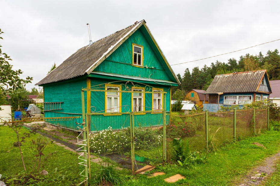 Какие постройки допустимы на огородной земле