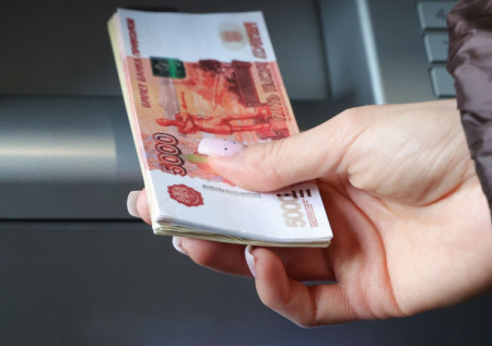 Эксперт раскрыла, кому выгодно получать зарплату в цифровых рублях