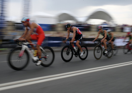 Исполком World Triathlon допустил российских триатлонистов до соревнований