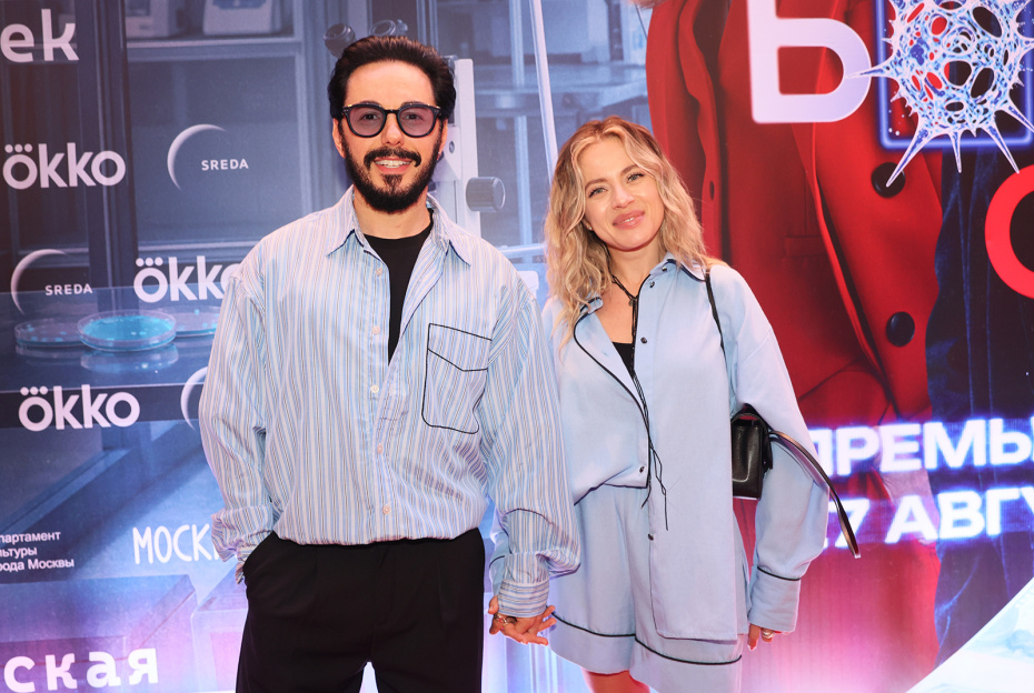 Тимур Родригез и Катя Кабак на премьере сериала «Большая фарма» в кинотеатре «Художественный»