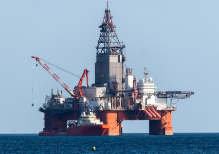 Британию предупредили о колоссальном ущербе от новых нефтескважин