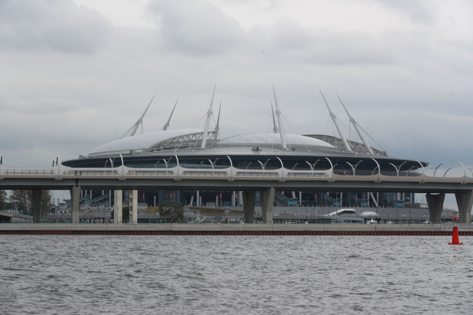 Стадион «Газпром Арена» в Санкт-Петербурге