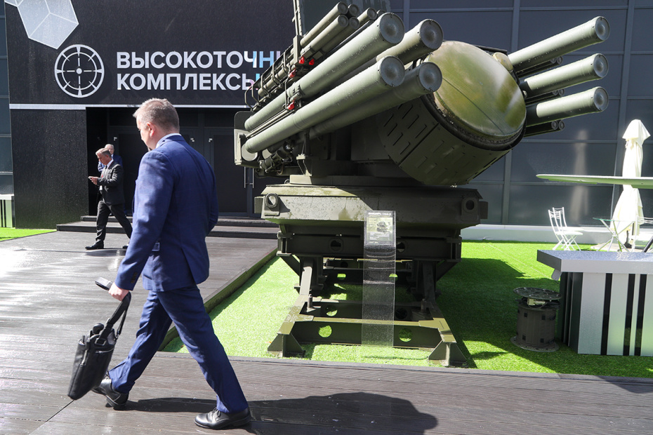 Зенитный ракетно-пушечный комплекс (ЗРПК) «Панцирь-СМД-Е» на территории конгрессно-выставочного центра «Патриот»