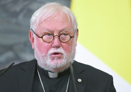 Ватикан захотел помочь гуманитарным контактам России и Украины
