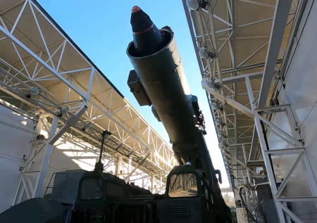 Российские военные испытали межконтинентальную ракету