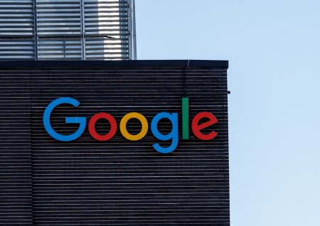 Google нацелилась на регистрацию своих логотипов в России