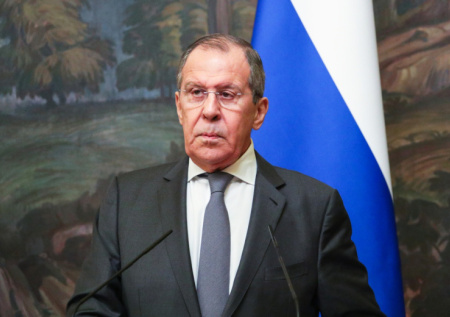 Лавров предупредил об ответе России на санкции и угрозы