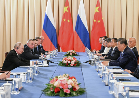 Первый день саммита ШОС: встречи Путина с Си, Алиевым и Моди — подробности
