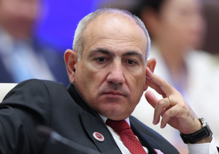 Пашинян стал единственным из глав СНГ, кто не говорил по-русски на саммите