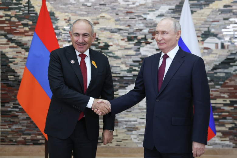 Владимир Путин и премьер-министр Армении Никол Пашинян