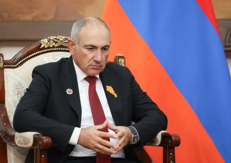 Пашинян заявил Путину об отказе от референдума о членстве Армении в ЕС