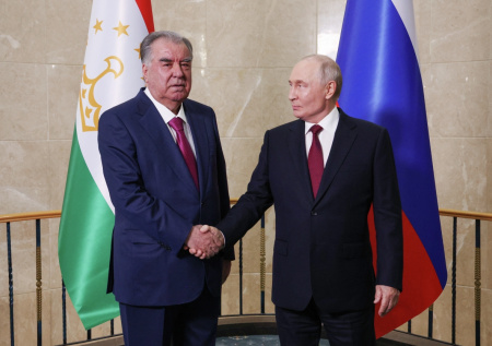 Путин сообщил о росте товарооборота с Таджикистаном