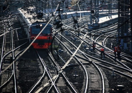 Житель Ленобласти погиб под колесами электропоезда