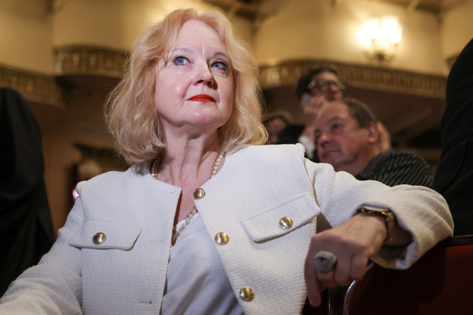 Актриса Елена Сотникова