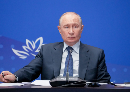 «Страниц не хватит»: Путин развенчал мифы о денежно-кредитной политике РФ