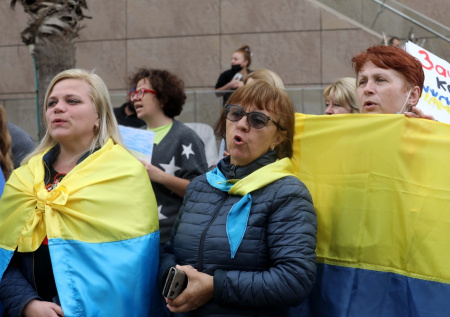 «Перекроем кран»: сторонник Ле Пен о поддержке Украины