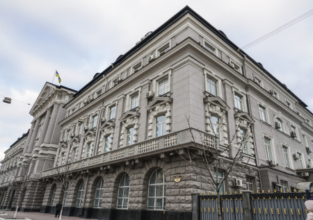 Дрон ударил в здание СБУ в центре Киева