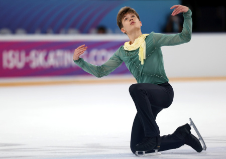 Лазарев выиграл золото на Гран-при ISU в Бангкоке