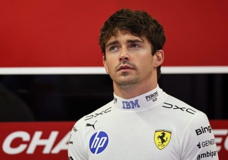 Известный пилот Ferrari попал в аварию