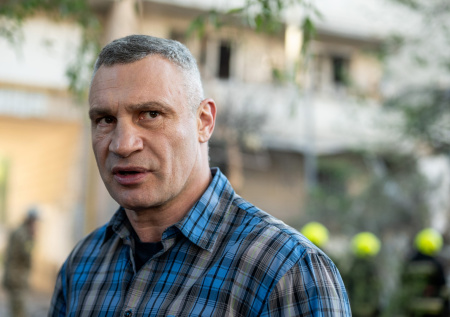 Кличко запретил уличные праздники в Киеве
