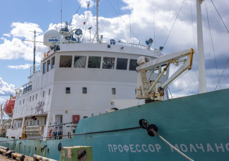 Кадры с возвращением пассажиров «Профессора Молчанова» попали в Сеть