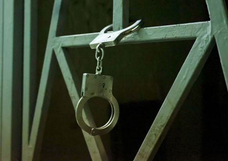 Саратовский суд арестовал подозреваемого в покушении на офицера