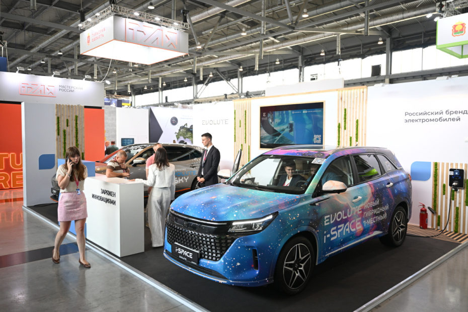 Новый кроссовер Evolute i-Space