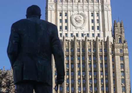 «Не гнушаются»: в МИД РФ ответили на клеветнические измышления датских СМИ