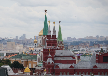 Политолог ответил, сколько может продлиться противостояние России с Европой