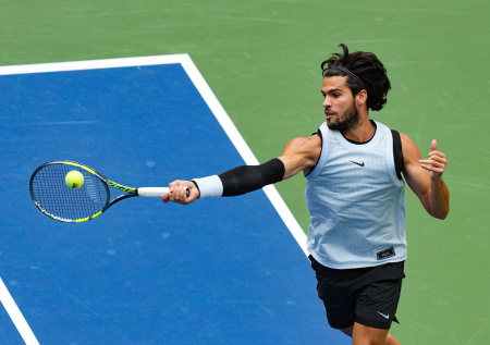 Третья ракетка мира сенсационно вылетел с US Open на четвертом круге