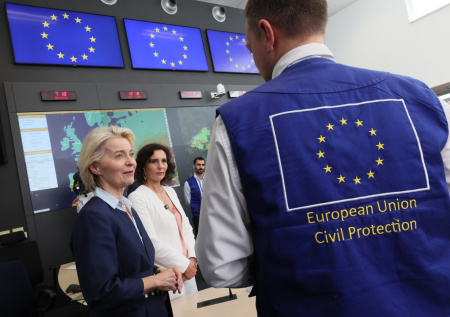 Во Франции заявили о новых тратах ЕС на Украину на фоне роста налогов