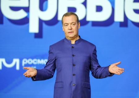 Медведев назвал важнейшее условие для суверенитета России
